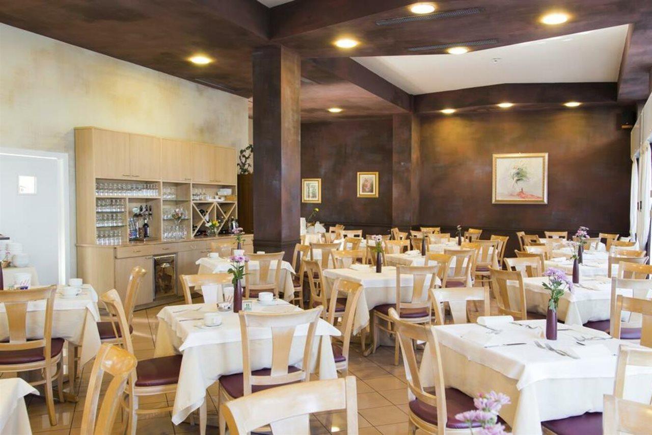 Hotel Meeting Stresa Exterior photo